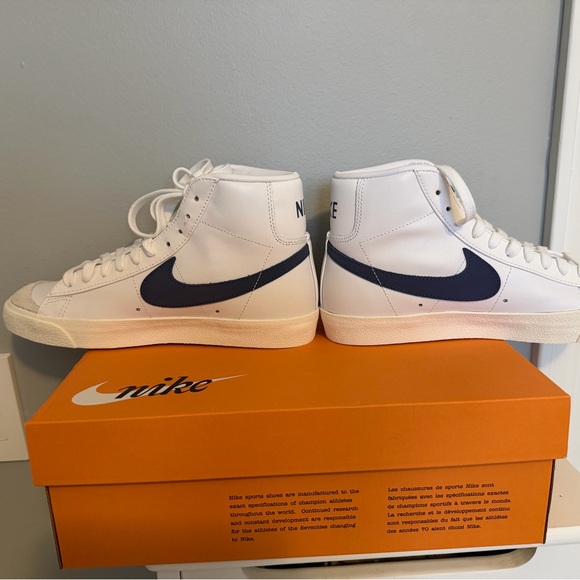 Nike Women’s BLAZER MID 77 White diffused Blue Sail High-Top Sneakers - Picture 4 of 9